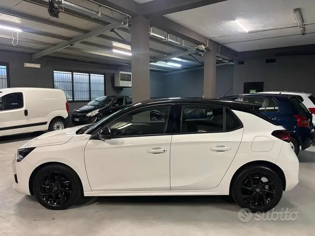 Usata Opel Corsa 101 CV (74 kW) 2023 Bianco Utilitaria