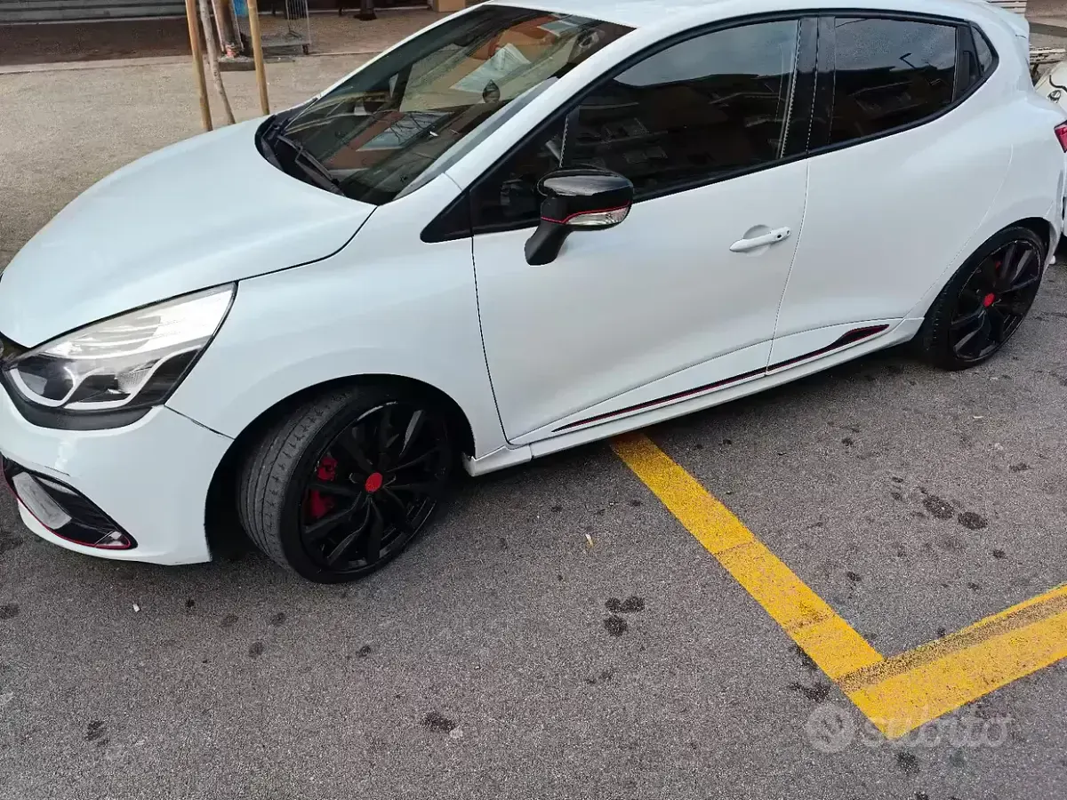 Usata Renault Clio IV R.S. 200 CV (147 kW) 2013 Bianco Berlina