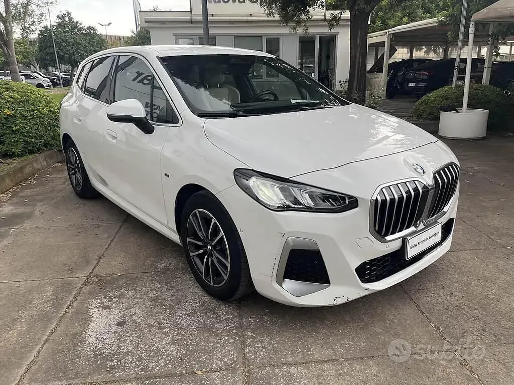 Usata BMW 218 Active Tourer M Sport 150 CV (110 kW) 2023 Bianco Monovolume