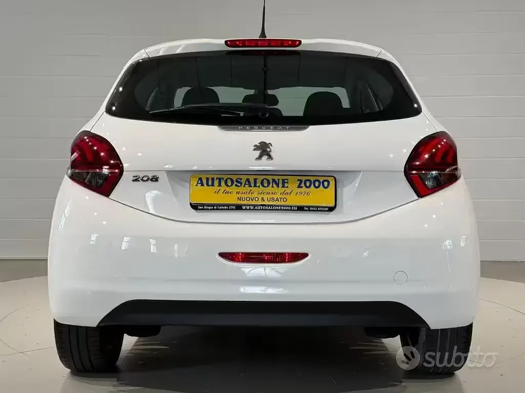 Usata Peugeot 208 Allure 110 CV (80 kW) 2018 Bianco Utilitaria