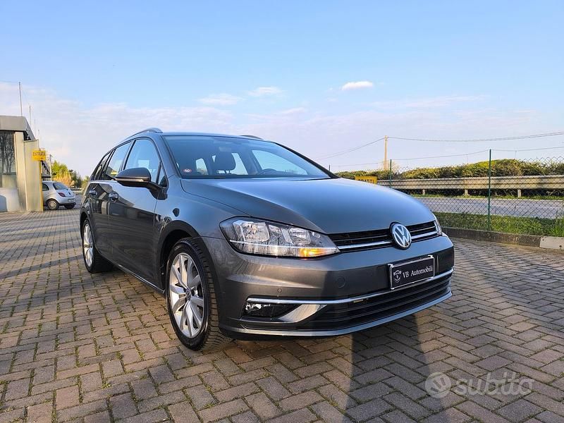 Usata VW Golf VII Executive 150 CV (110 kW) 2018 Grigio Station wagon