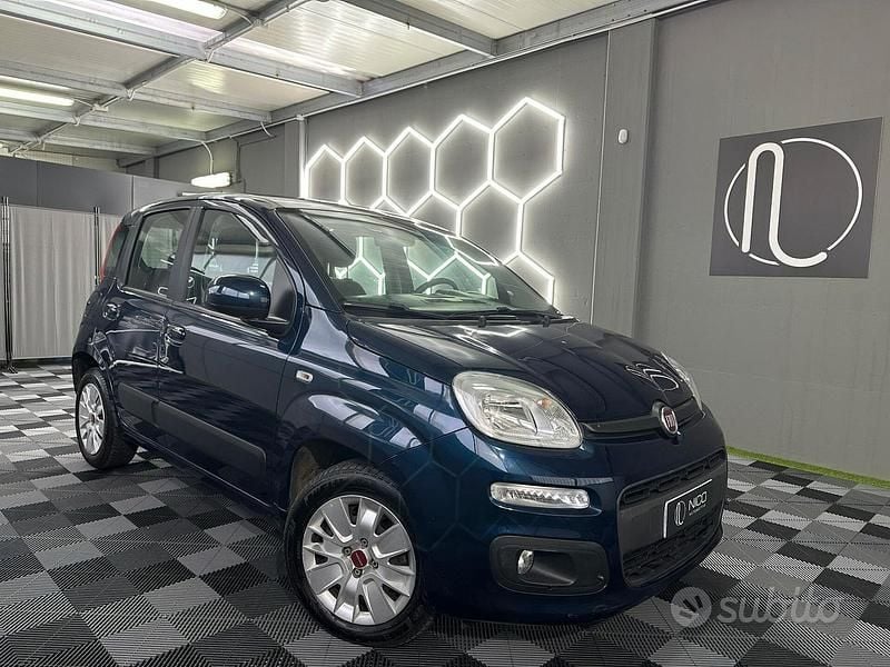 Usata Fiat Panda Lounge 95 CV (69 kW) 2018 Blu Utilitaria