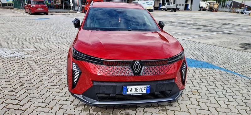 Usata Renault Scénic Komfort 125 kW (170 CV) 2024 Rosso Monovolume