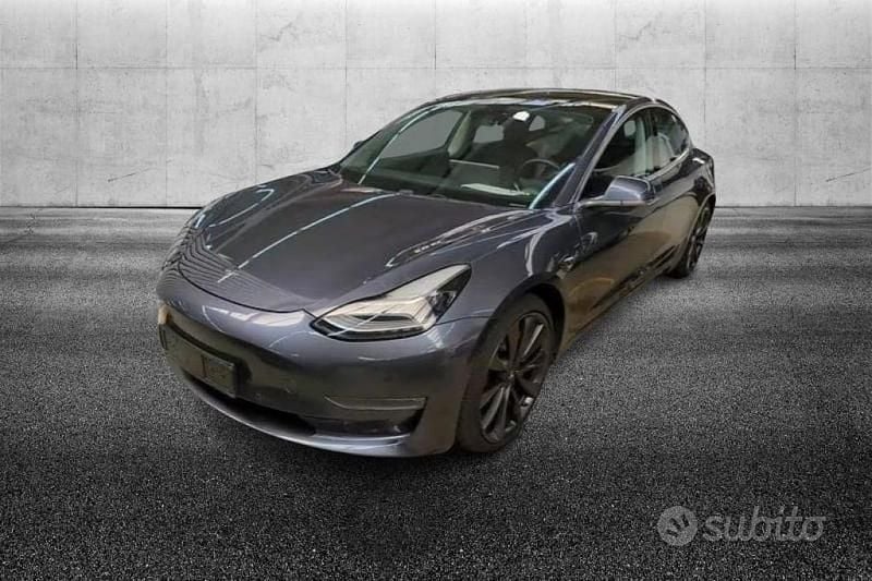 Grigio Usata 2020 Tesla Model 3 Performance Tre volumi | 34.950 € (Buon prezzo) - Immagine 1/3