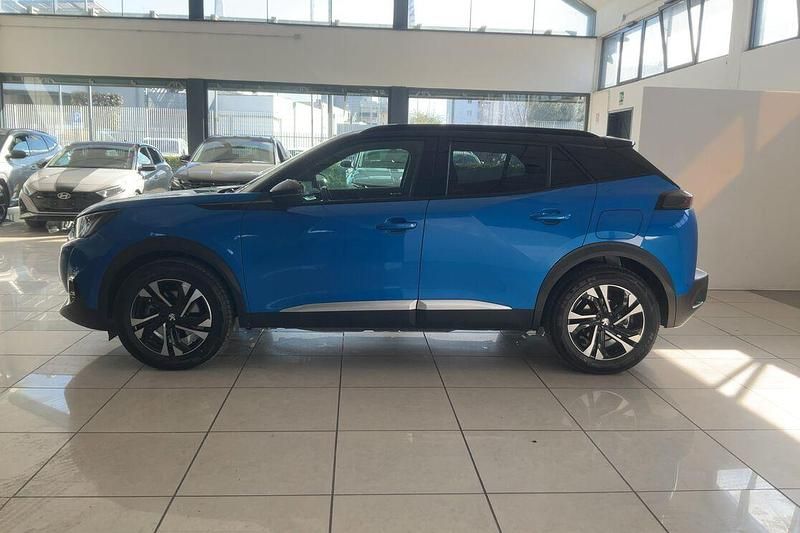 Usata Peugeot e-2008 GT-line 100 kW (136 CV) 2020 Blu SUV