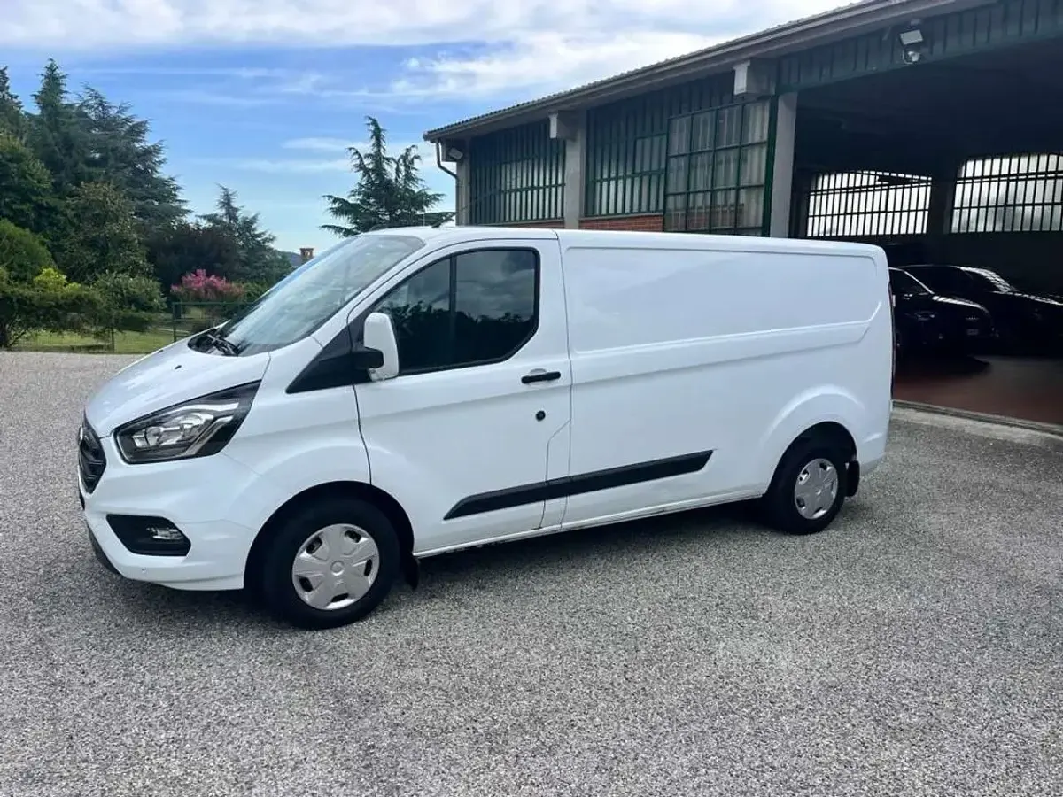 Usata Ford Transit Custom Trend 170 CV (125 kW) 2021 Bianco Furgone