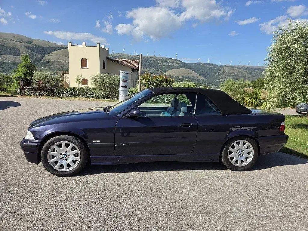 Usata BMW 320 150 CV (110 kW) 1997 Blu Cabrio