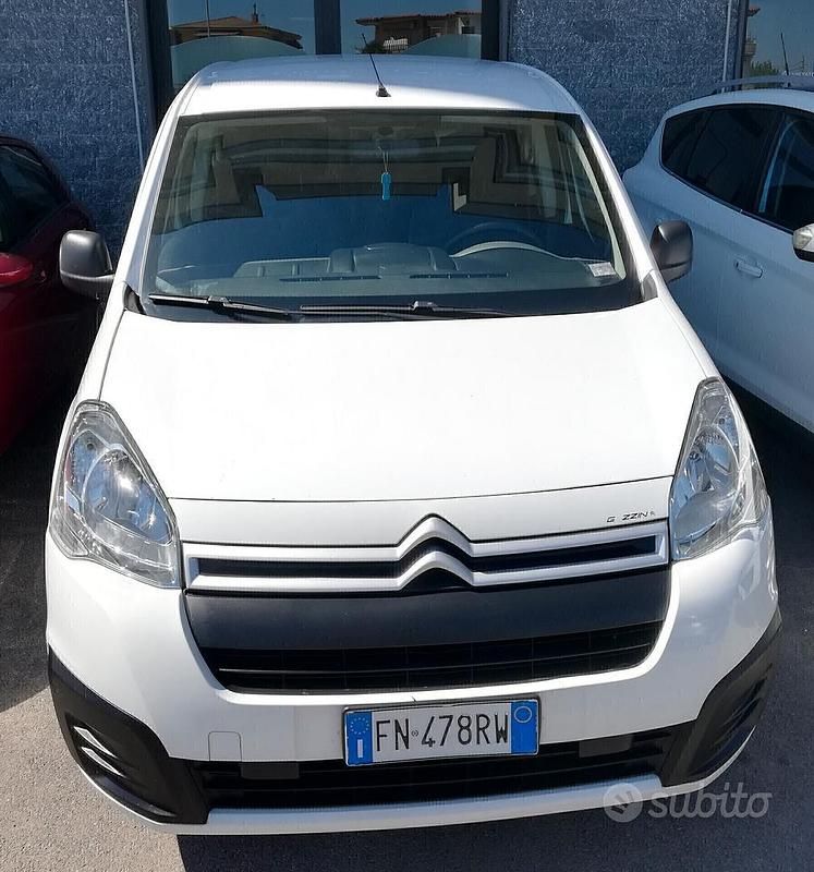 Usata Citroën Berlingo Feel 120 CV (88 kW) 2018 Bianco Monovolume