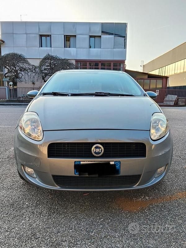 Usata Fiat Grande Punto 2006 Grigio Utilitaria