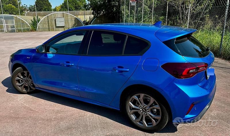 Usata Ford Focus 125 CV (91 kW) 2023 Blu Berlina