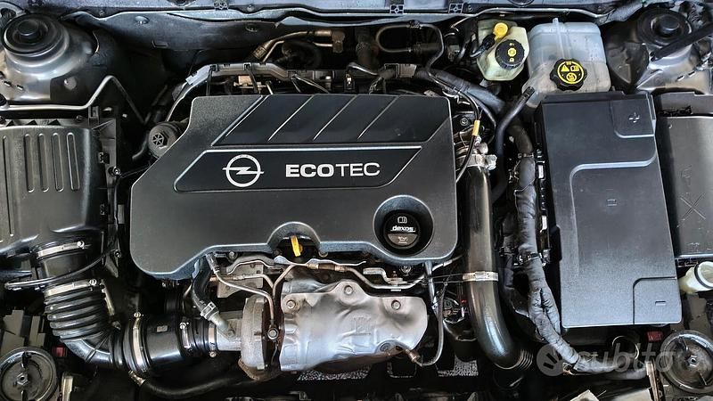 Usata Opel Insignia Cosmo 170 CV (125 kW) 2015 Grigio Station wagon