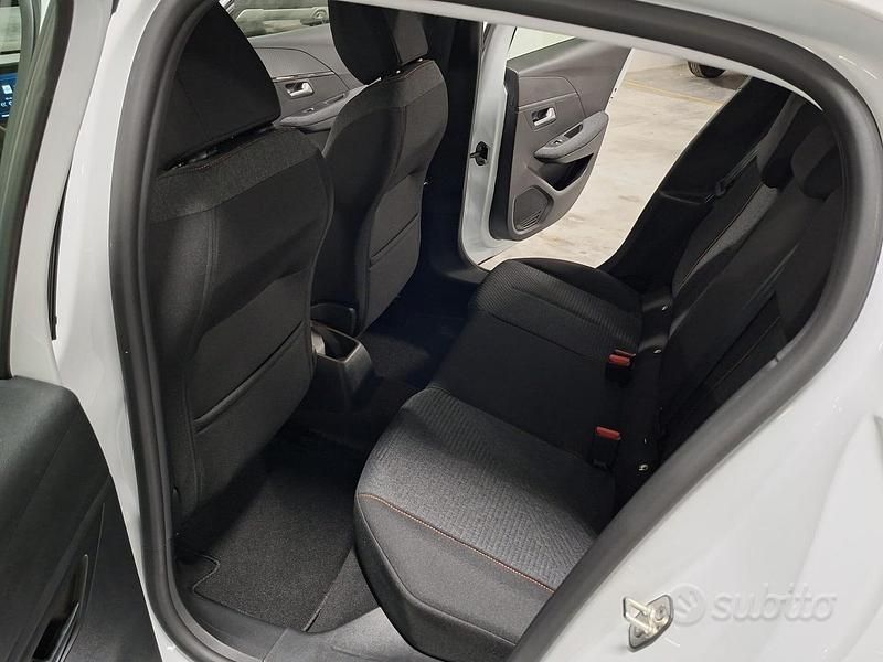 Nuova Peugeot 208 Style 75 CV (55 kW) 2025 Bianco Utilitaria