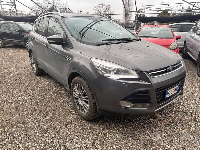 Usata Ford Kuga Business Edition 140 CV (102 kW) 2014 Grigio SUV