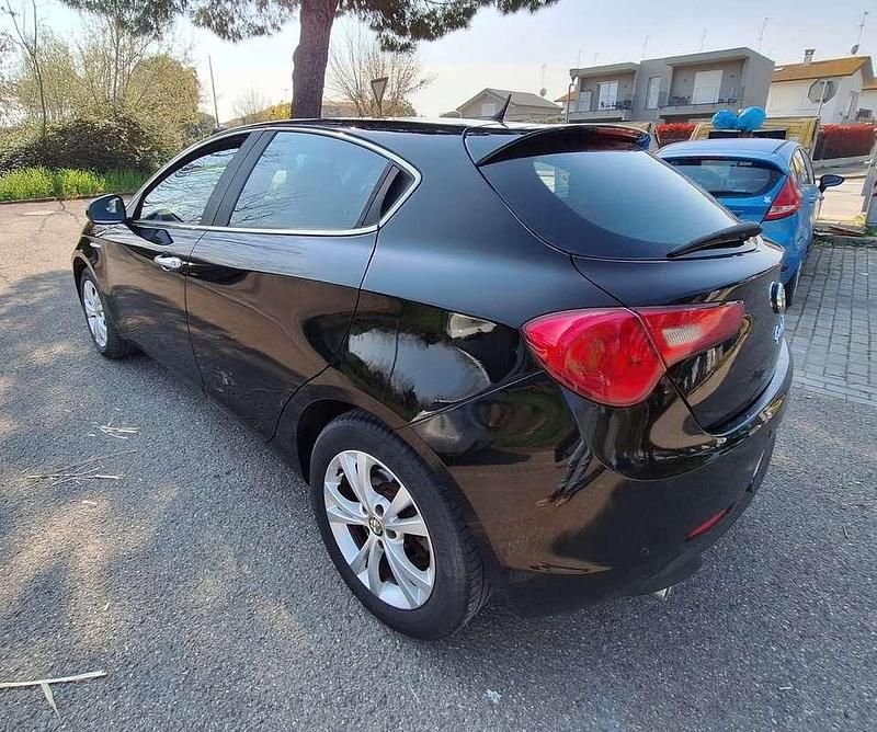 Usata Alfa Romeo Giulietta Exclusive 105 CV (77 kW) 2012 Utilitaria