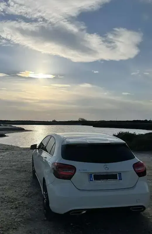 Usata Mercedes A180 109 CV (80 kW) 2016 Berlina
