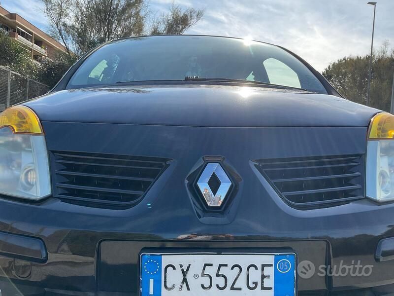 Nero Usata 2005 Renault Modus Privilege Monovolume | 1870 € (Ottimo prezzo) - Immagine 1/4