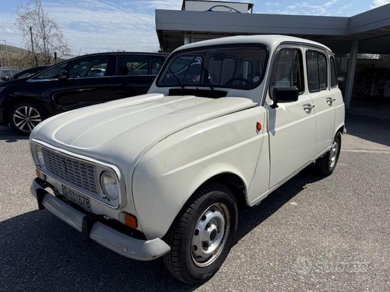 Bianco(met.) Usata 1986 Renault R4 Due volumi | 6000 € - Immagine 1/4
