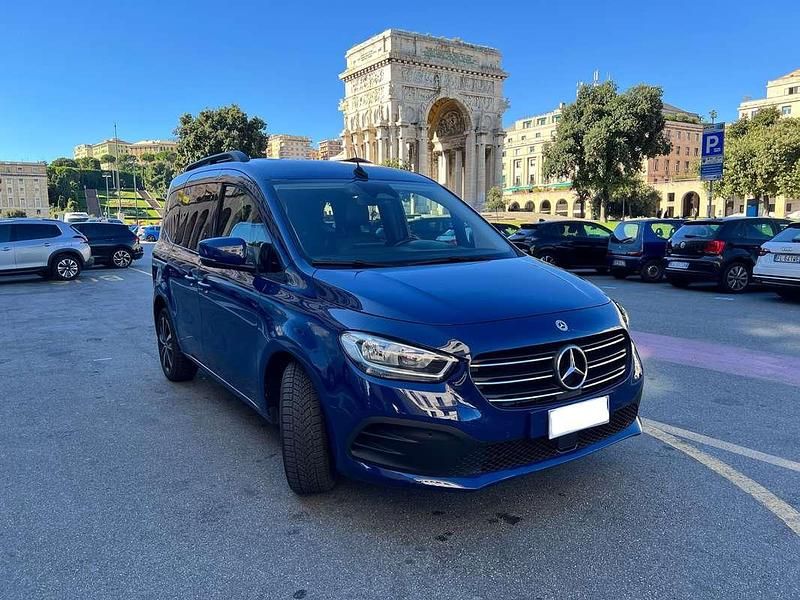 Usata Mercedes 180 Executive 116 CV (85 kW) 2022 Blu/azzurro Berlina