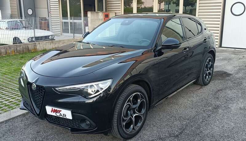 Usata Alfa Romeo Stelvio Veloce 209 CV (153 kW) 2021 Nero SUV
