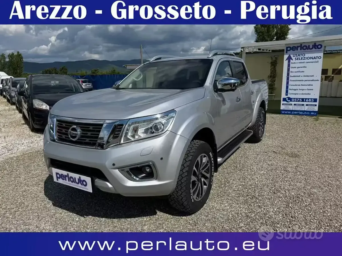 Käytetty Nissan Navara N-Connecta 190 HP (139 kW) 2018 Nouto