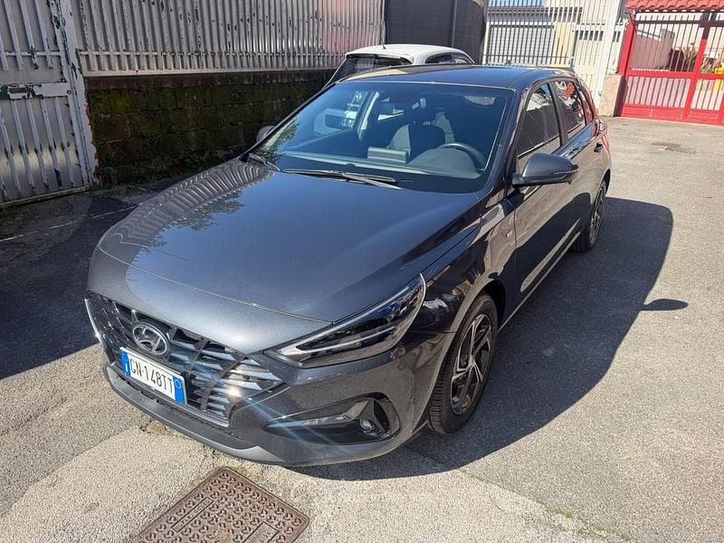 Usata Hyundai i30 N Line 120 CV (88 kW) 2023 Grigio Berlina