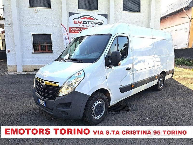 Bianco(met.) Usata 2015 Opel Movano Furgone | 15.900 € (Cara) - Immagine 1/4