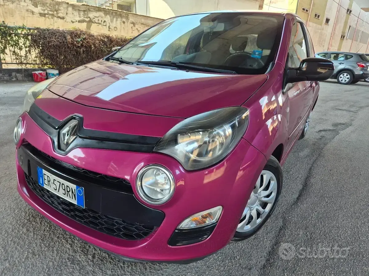 Usata Renault Twingo 75 CV (55 kW) 2013 Viola Utilitaria