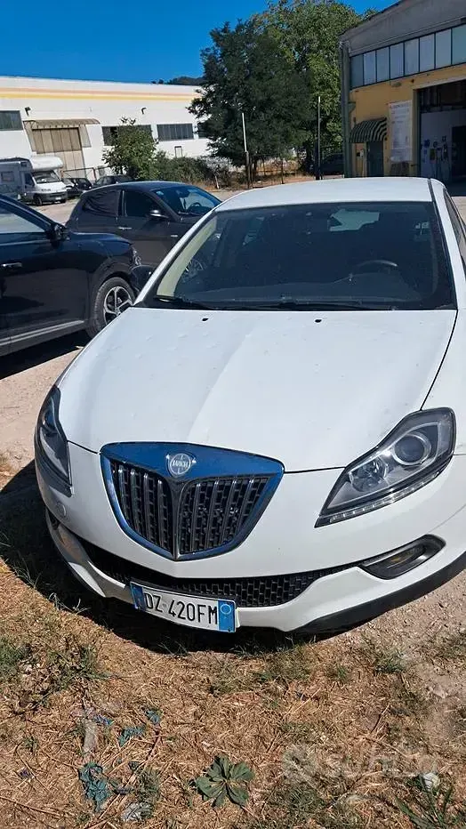 Usata Lancia Delta 120 CV (88 kW) 2009 Bianco Utilitaria
