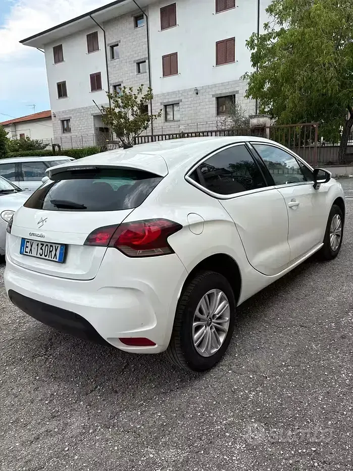 Usata DS Automobiles DS4 Business 114 CV (83 kW) 2014 Bianco Berlina