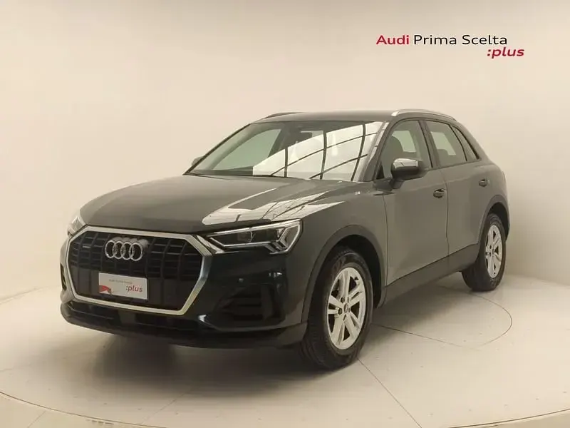 Usata Audi Q3 Business 150 CV (110 kW) 2022 Grigio atomico SUV