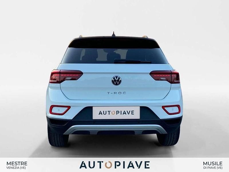 Usata VW T-Roc Sport 150 CV (110 kW) 2024 Bianco SUV