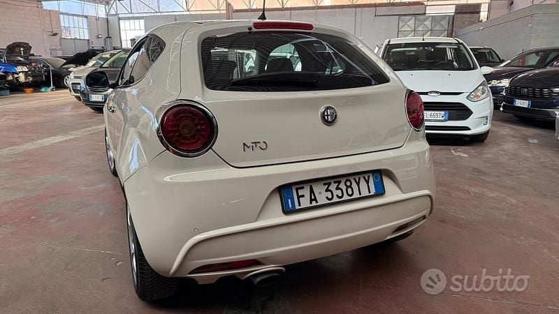 Usata Alfa Romeo MiTo 120 CV (88 kW) 2015 Bianco Utilitaria