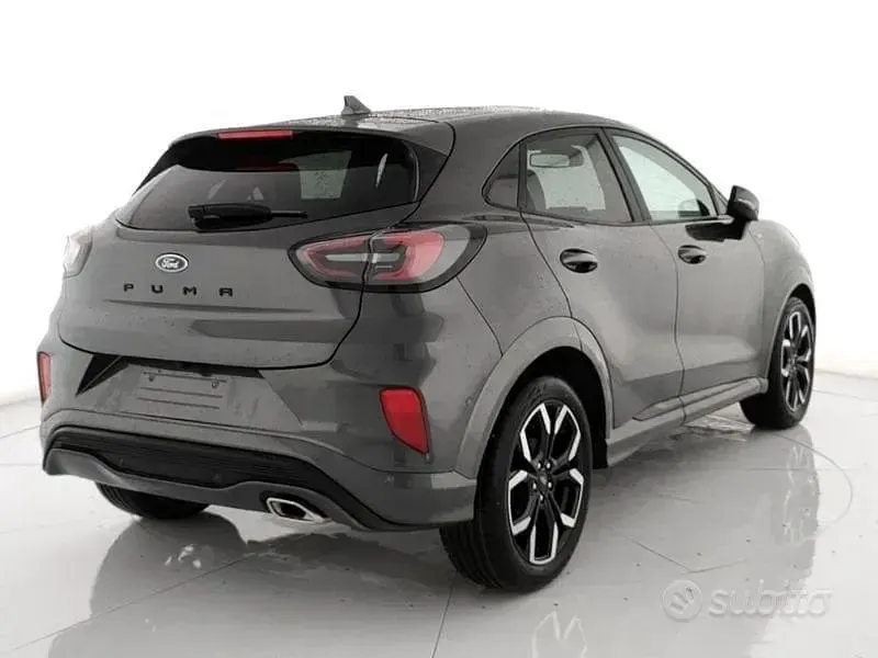 Usata Ford Puma ST 125 CV (91 kW) 2024 Grigio SUV