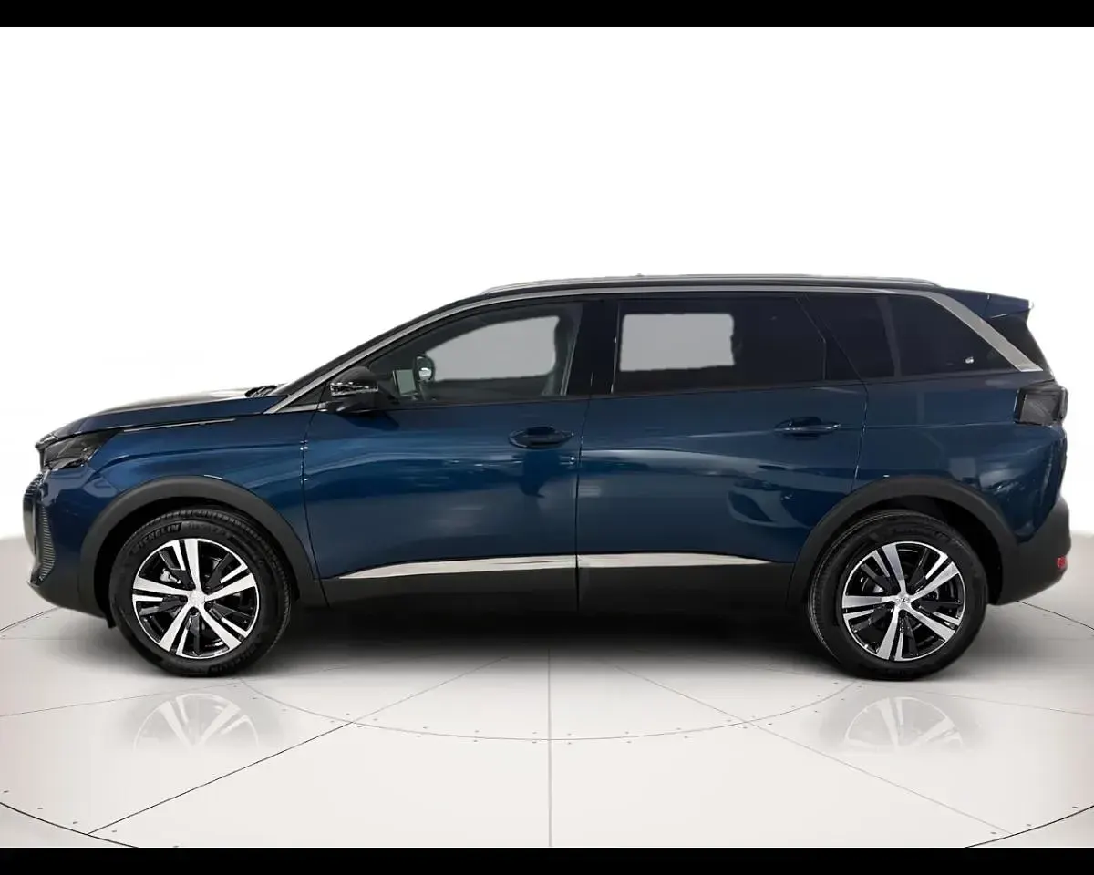 Usata Peugeot 5008 Allure 131 CV (96 kW) 2025 Blu SUV