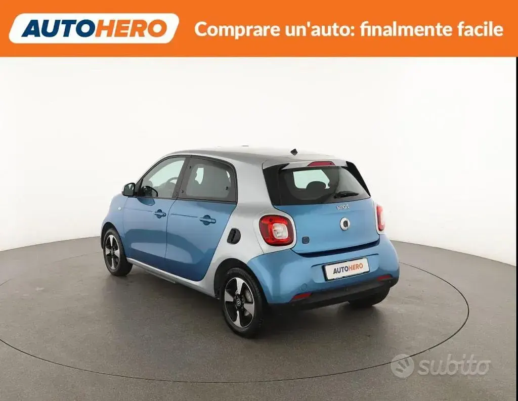 Usata Smart ForFour Electric Drive 41 kW (56 CV) 2020 Blu Berlina