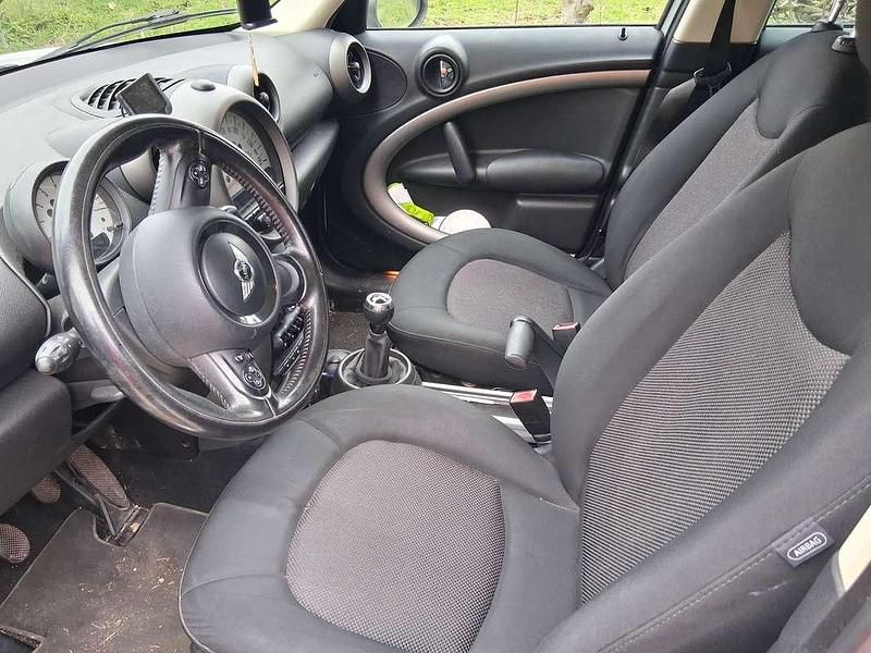 Usata Mini One D 90 CV (66 kW) 2010 Bianco Utilitaria