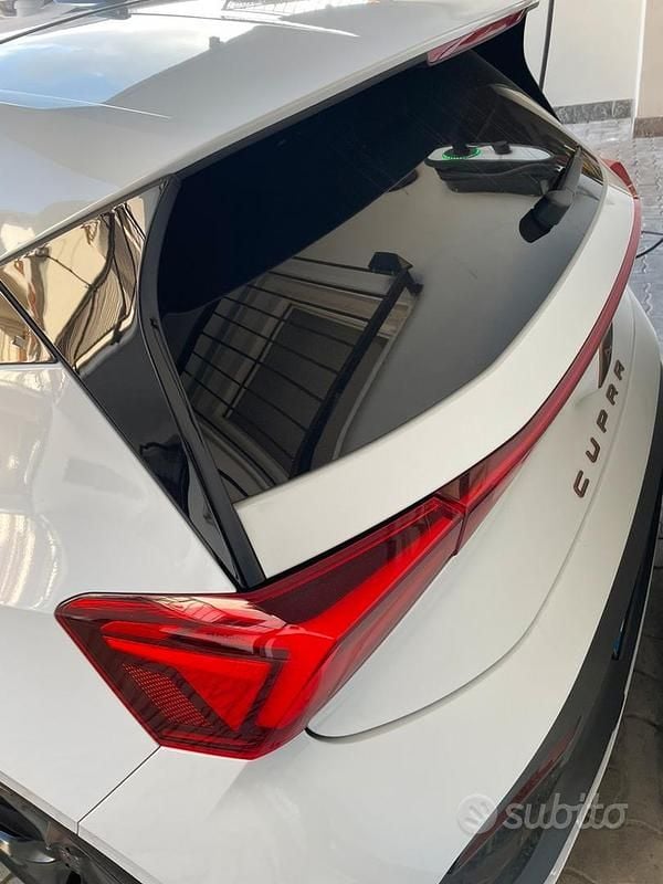 Usata Cupra Born 169 kW (231 CV) 2023 Bianco Utilitaria