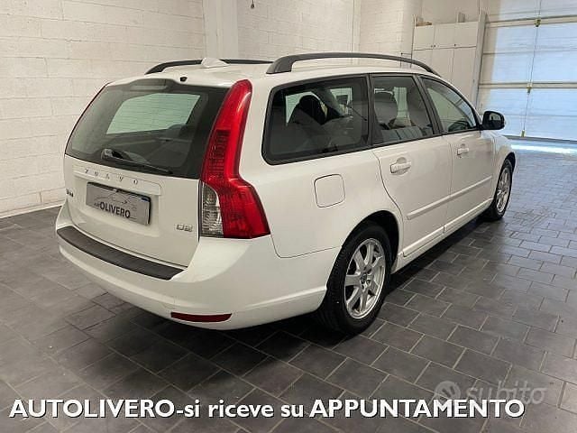 Usata Volvo V50 116 CV (85 kW) 2012 Bianco Station wagon