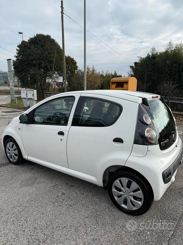 Usata Citroën C1 68 CV (50 kW) 2008 Bianco Utilitaria