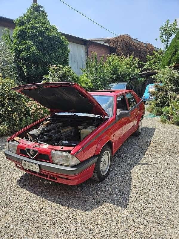 Usata Alfa Romeo 75 148 CV (108 kW) 1991 Berlina