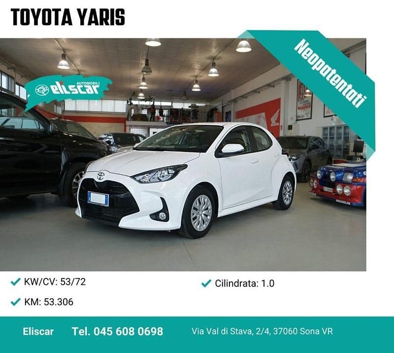Usata Toyota Yaris Active 72 CV (52 kW) 2023 Bianco Utilitaria