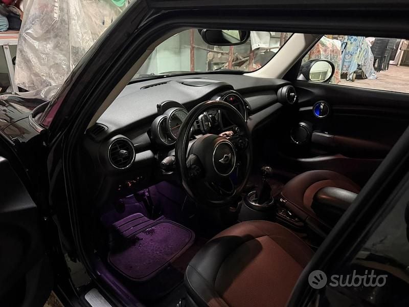 Usata Mini ONE 75 CV (55 kW) 2016 Nero Utilitaria