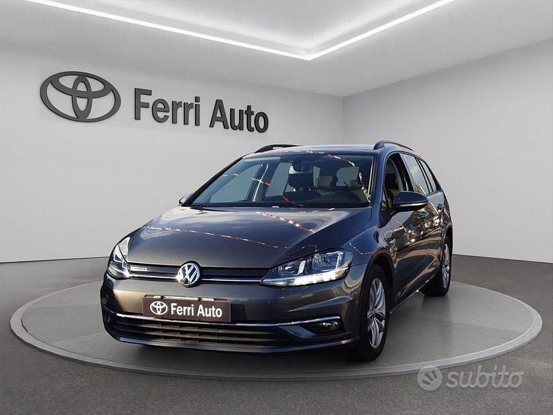 Usata VW Golf VII Trendline 110 CV (80 kW) 2017 Grigio Station wagon