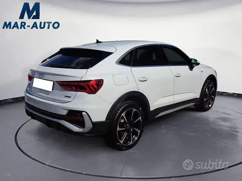 Usata Audi Q3 Sportback S-Line 149 CV (109 kW) 2023 Bianco SUV