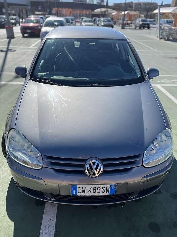 Usata VW Golf IV 110 CV (80 kW) 2005 Berlina