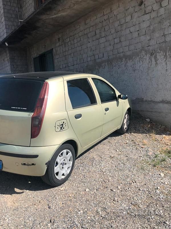 Usata Fiat Punto 2005 Utilitaria