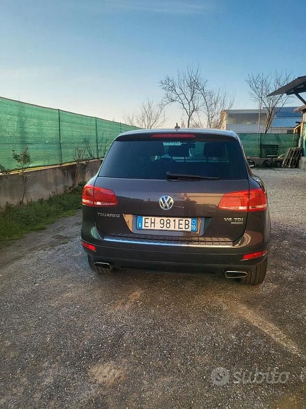 Usata VW Touareg 239 CV (175 kW) 2011 Grigio SUV