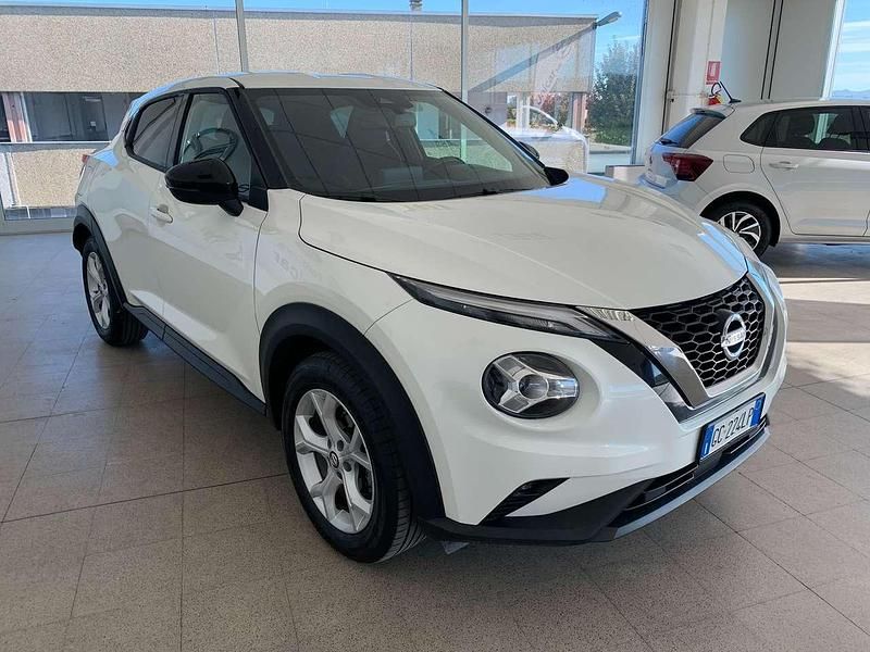 Begagnad Nissan Juke Acenta 117 HK (86 kW) 2020 Vit SUV