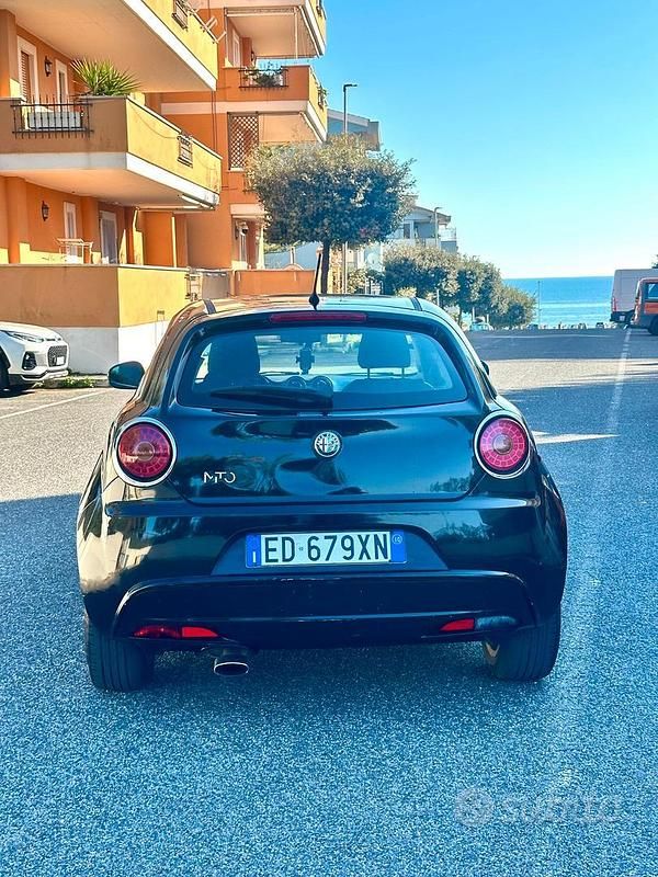 Usata Alfa Romeo MiTo 120 CV (88 kW) 2010 Nero Utilitaria