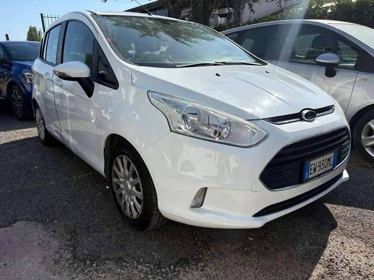 Usata Ford B-MAX 86 CV (63 kW) 2014 Bianco Monovolume